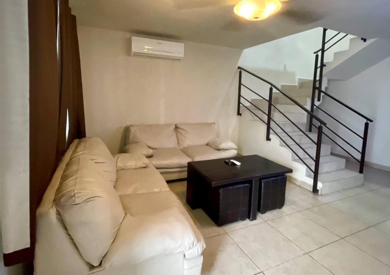 Altabrisa Residencial Villa มอนแตร์เรย์ ภายนอก รูปภาพ